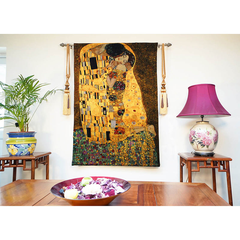 Gustav Klimt The Kiss - Wall Hanging 90cm x 138cm (70 rod)